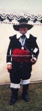 17th Century (1640s)  Gentleman's Suit